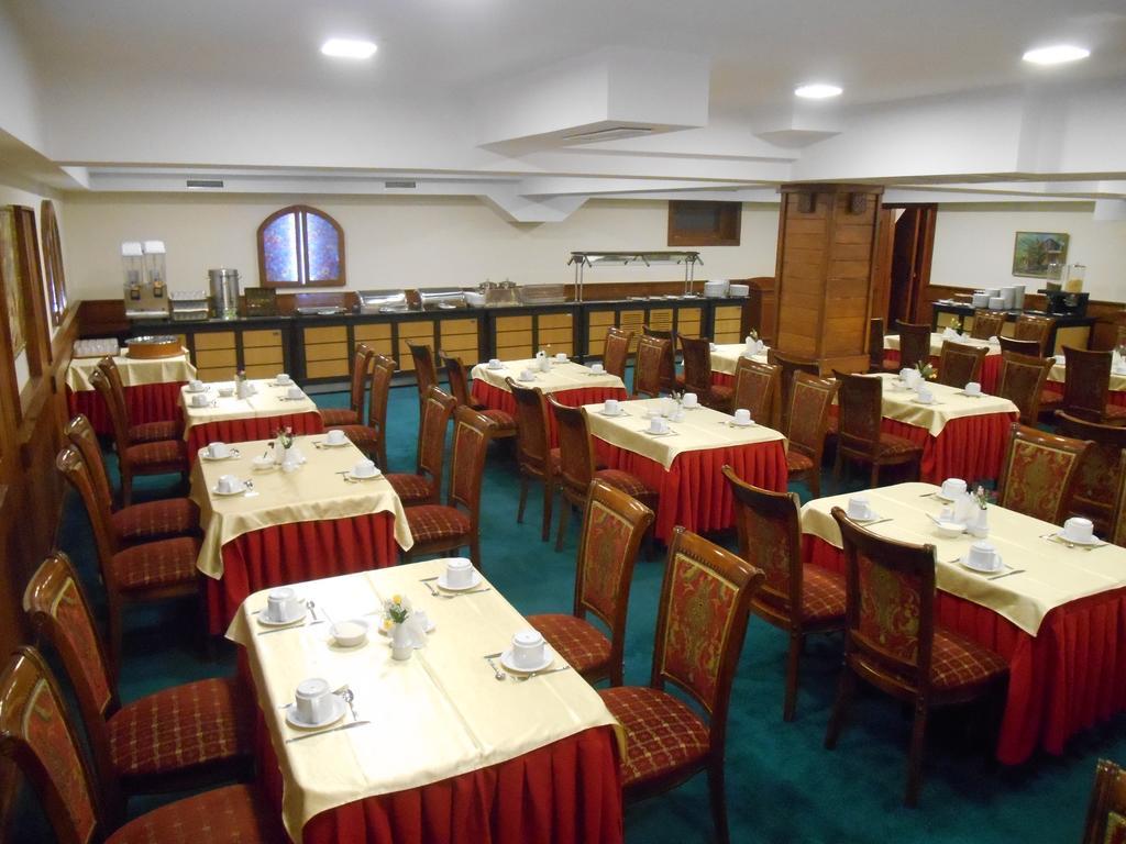 Armenian Royal Palace Erivan Exterior foto